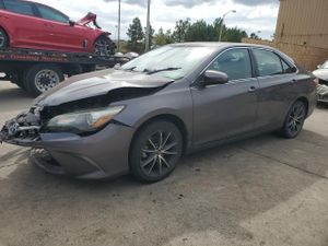 Toyota Camry LE 2.5L 4 2015