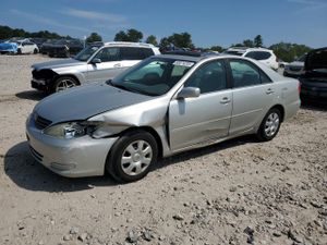 Toyota Camry LE 2.4L 4 2004