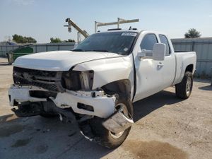 Chevrolet Silverado 2500 K2500 HEAVY DUTY LTZ 6.6L 8 2011