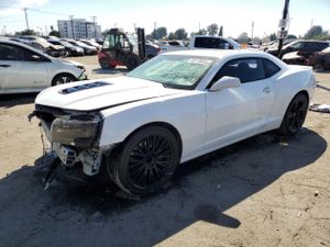 Chevrolet Camaro 2SS 6.2L 8 2015