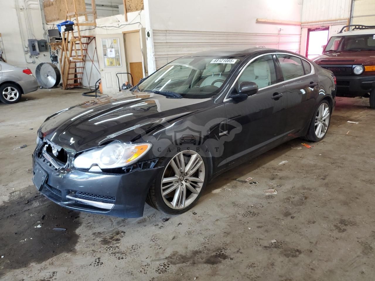 Jaguar XF SUPERCHARGED 5.0L 8 2011