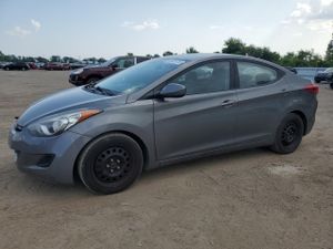 Hyundai Elantra GLS 1.8L 4 2013