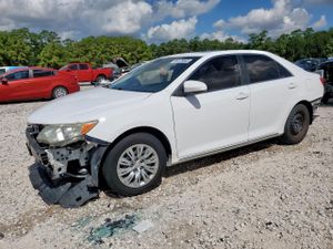 Toyota Camry L 2.5L 4 2013