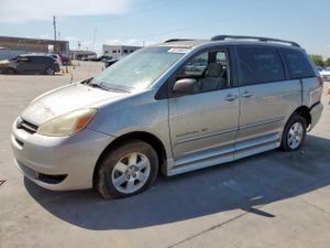 Toyota Sienna CE 3.3L 6 2004
