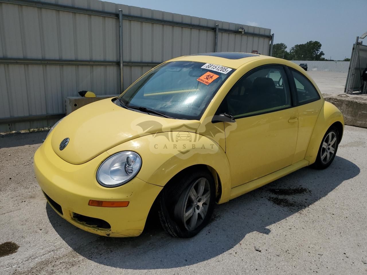 Volkswagen Beetle 2.5L OPTION PACKAGE 1 2.5L 5 2006