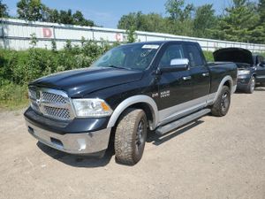 RAM 1500 LARAMIE 5.7L 8 2014