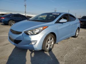 Hyundai Elantra GLS 1.8L 4 2013