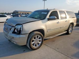 GMC Yukon DENALI 6.2L 8 2013
