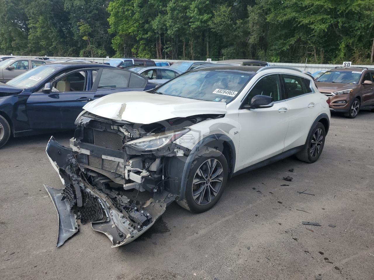 Infiniti QX30 BASE 2.0L 4 2017