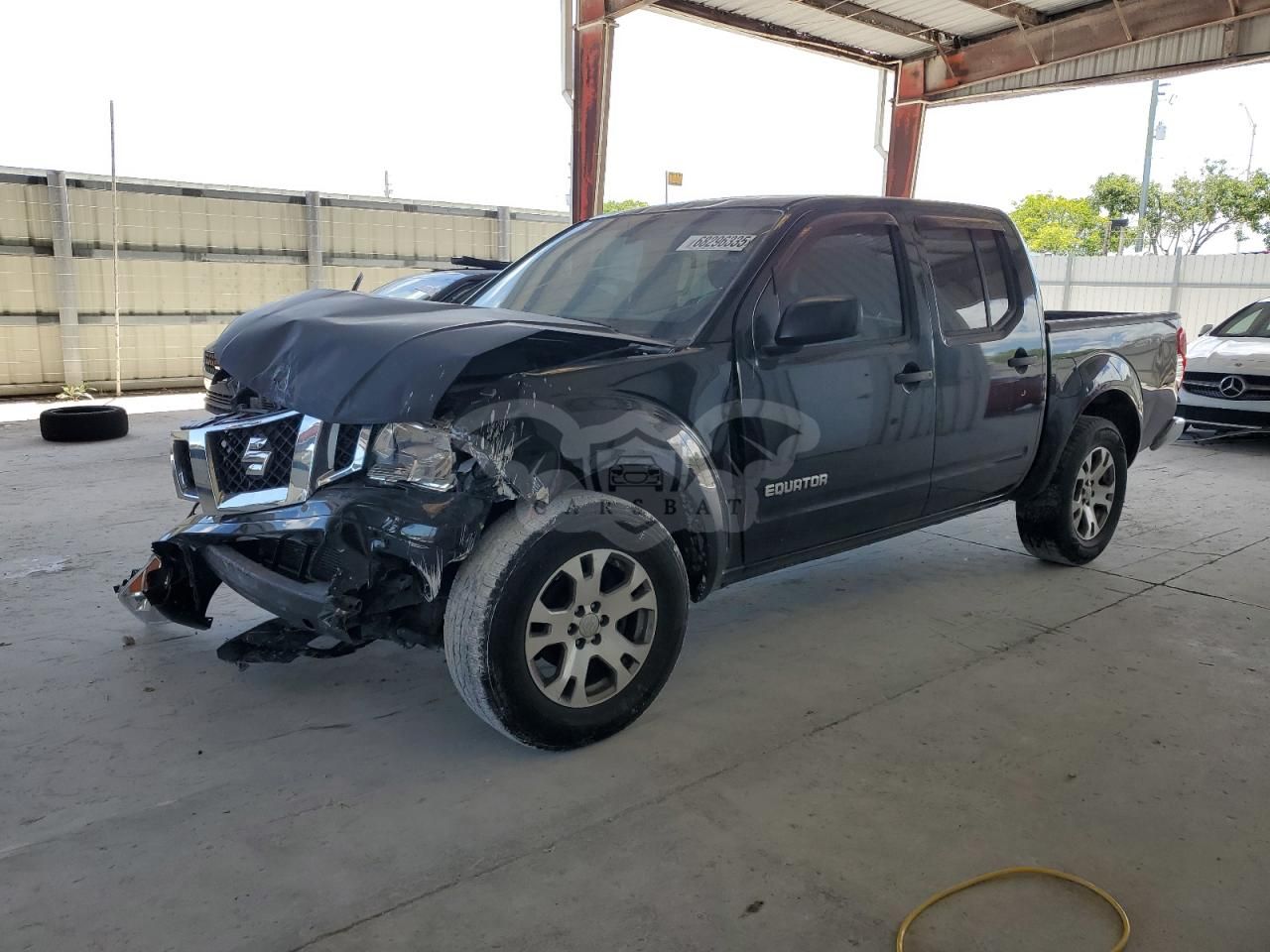 Suzuki Equator SPORT 4.0L 6 2012