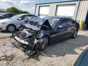 BMW 5 Series XI 2.0L 4 2015