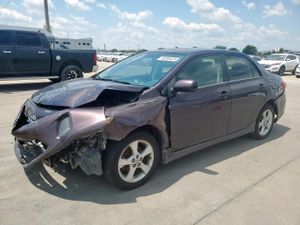 Toyota Corolla BASE 1.8L 4 2013