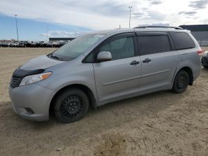 Toyota Sienna 3.5L 6 2014