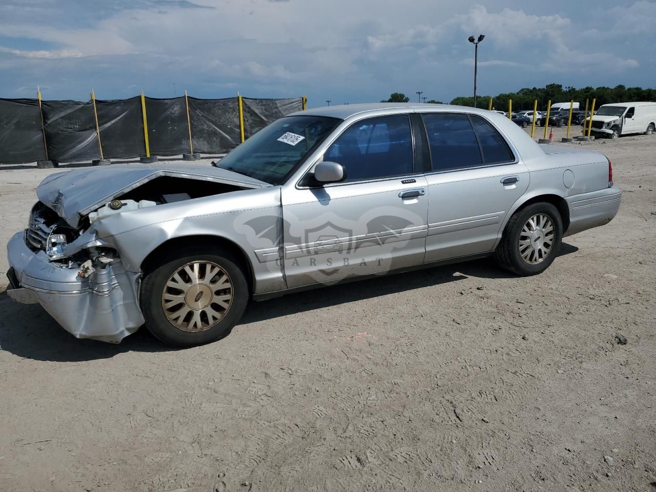 Ford Crown LX 4.6L 8 2003