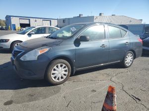 Nissan Versa S 1.6L 4 2015