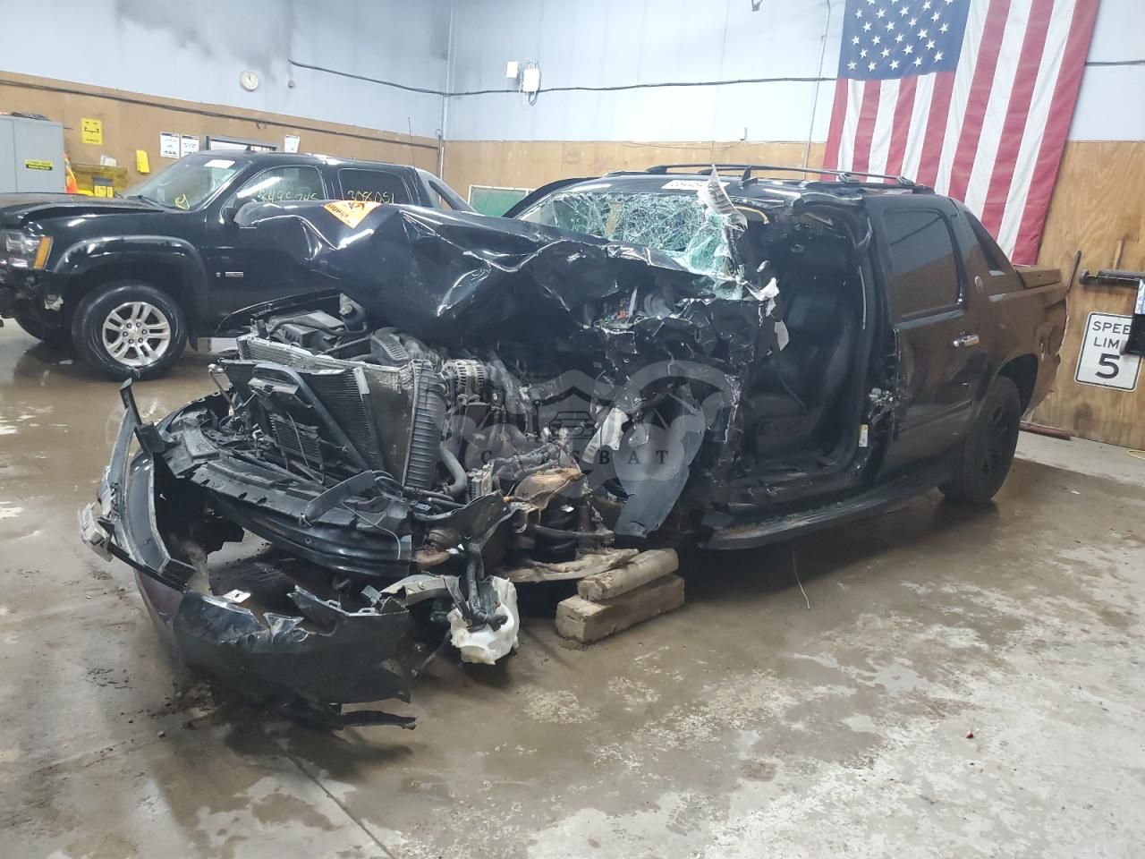 Chevrolet Avalanche LT 5.3L 8 2013