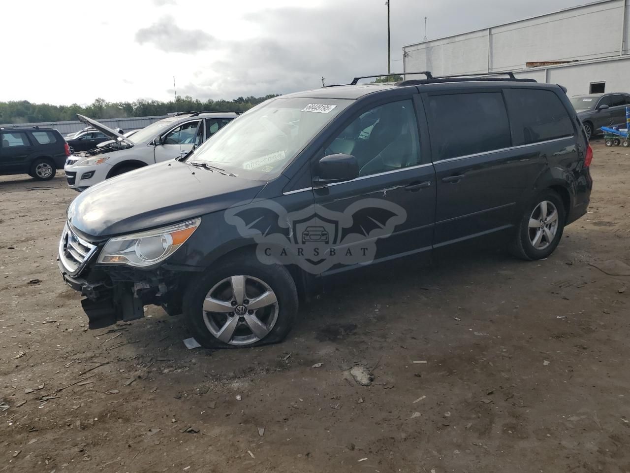 Volkswagen Routan SEL 3.6L 6 2011