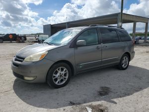 Toyota Sienna XLE 3.3L 6 2005