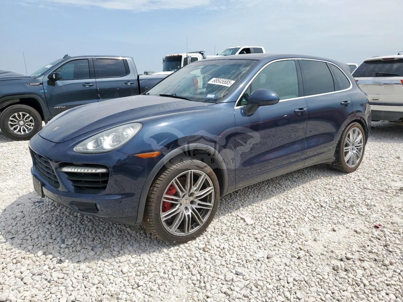 Porsche Cayenne TURBO 4.8L 8 2012