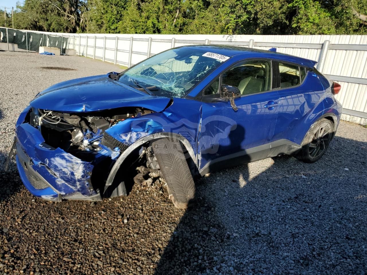 Toyota C-HR XLE 2.0L 4 2020