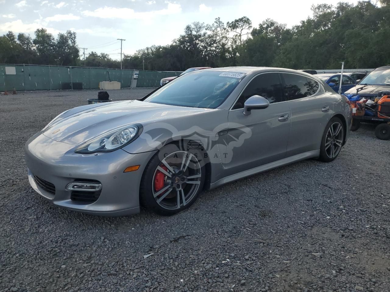 Porsche Panamera TURBO 4.8L 8 2011