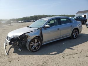 Volkswagen Passat SEL 1.8L 4 2014