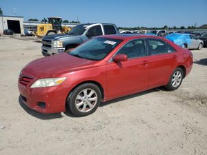 Toyota Camry BASE 2.5L 4 2011