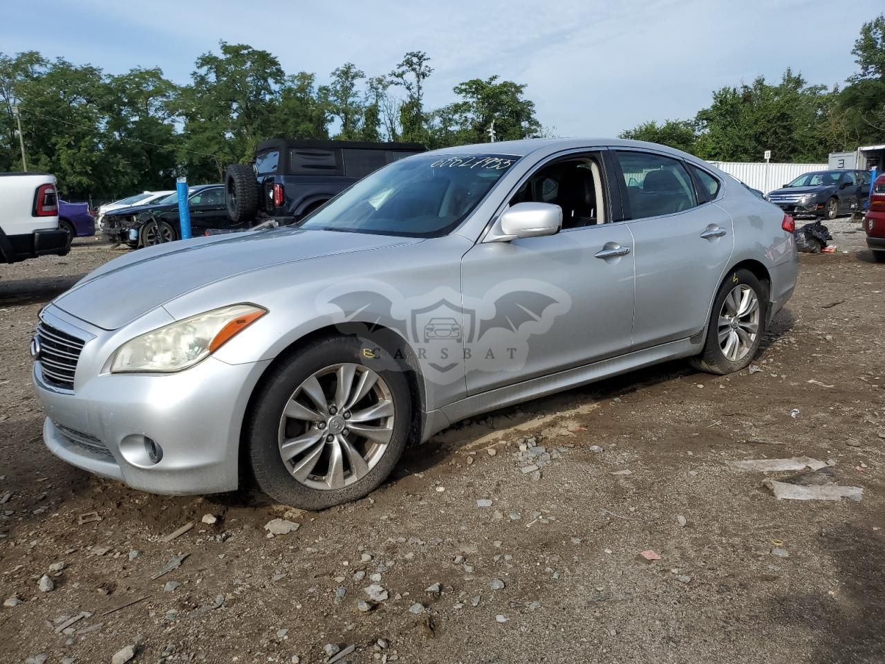 Infiniti M35 3.5L 6 2012