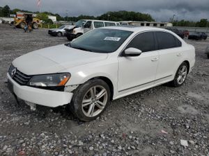 Volkswagen Passat SEL 2.0L 4 2012