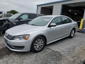 Volkswagen Passat S 2.5L 5 2014