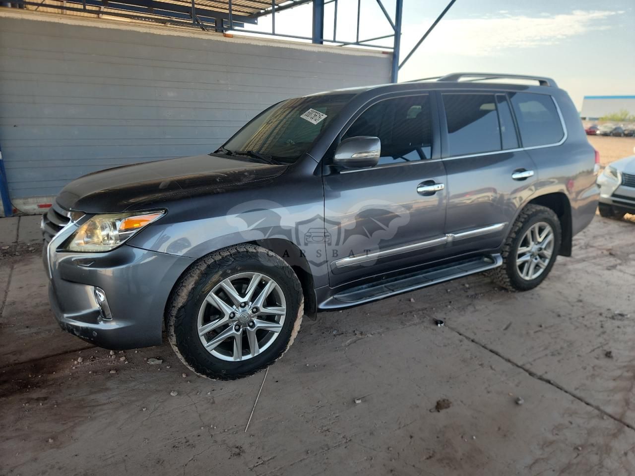 Lexus LX 570 5.7L 8 2015