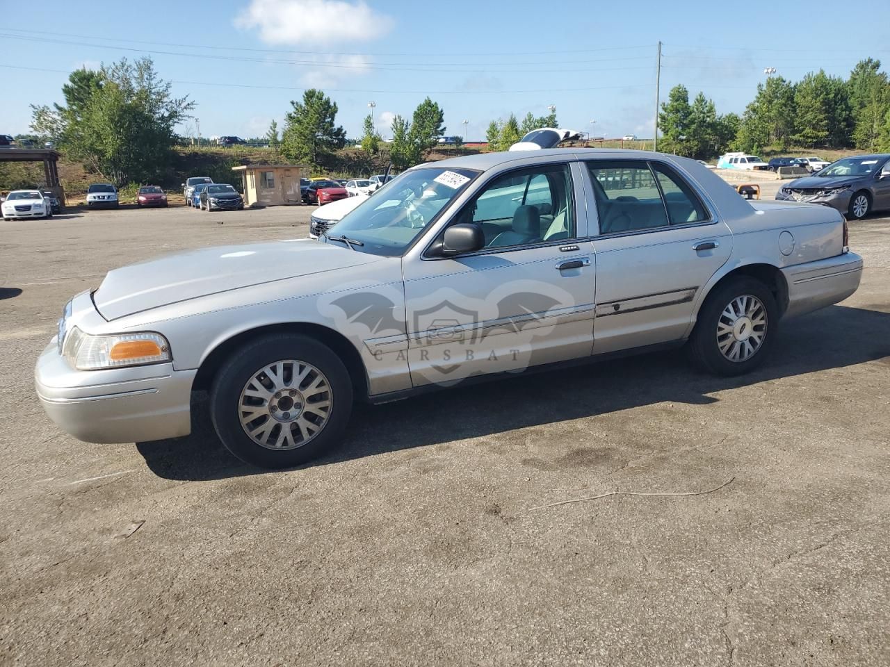 Ford Crown LX 4.6L 8 2004