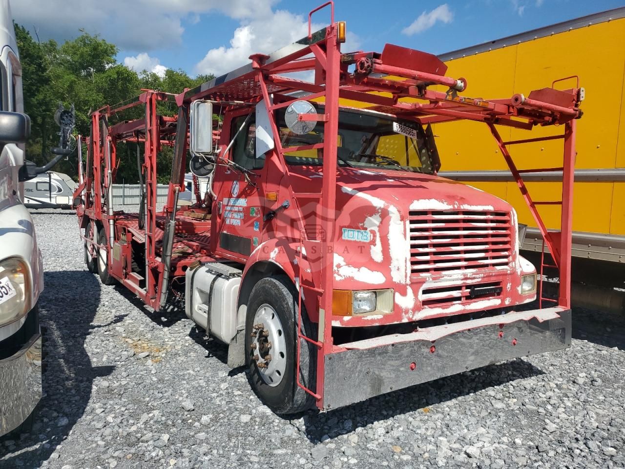 International TranStar / 8000 Series 8100 10.8L 6 1996