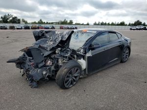 Tesla Model S 2014