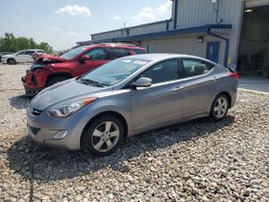 Hyundai Elantra GLS 1.8L 4 2013
