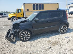 Kia Soul + 2.0L 4 2013