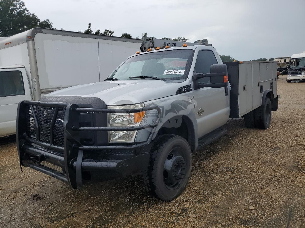 Ford F550 SUPER DUTY 6.7L 8 2012