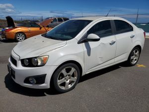 Chevrolet Aveo (Sonic) LTZ 1.8L 4 2013