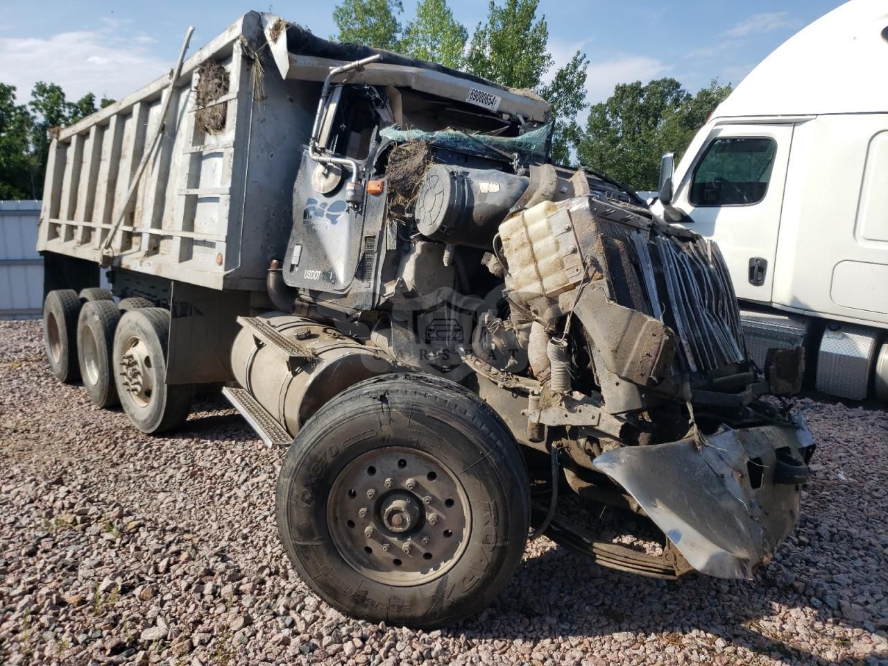 International PayStar 5500I 10.8L 6 2005