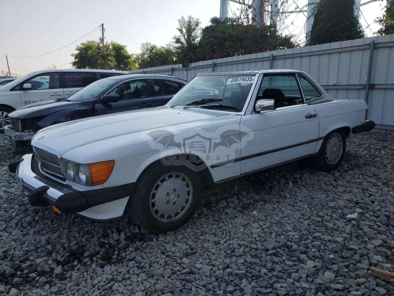 Mercedes-Benz SL SL 5.6L 8 1988