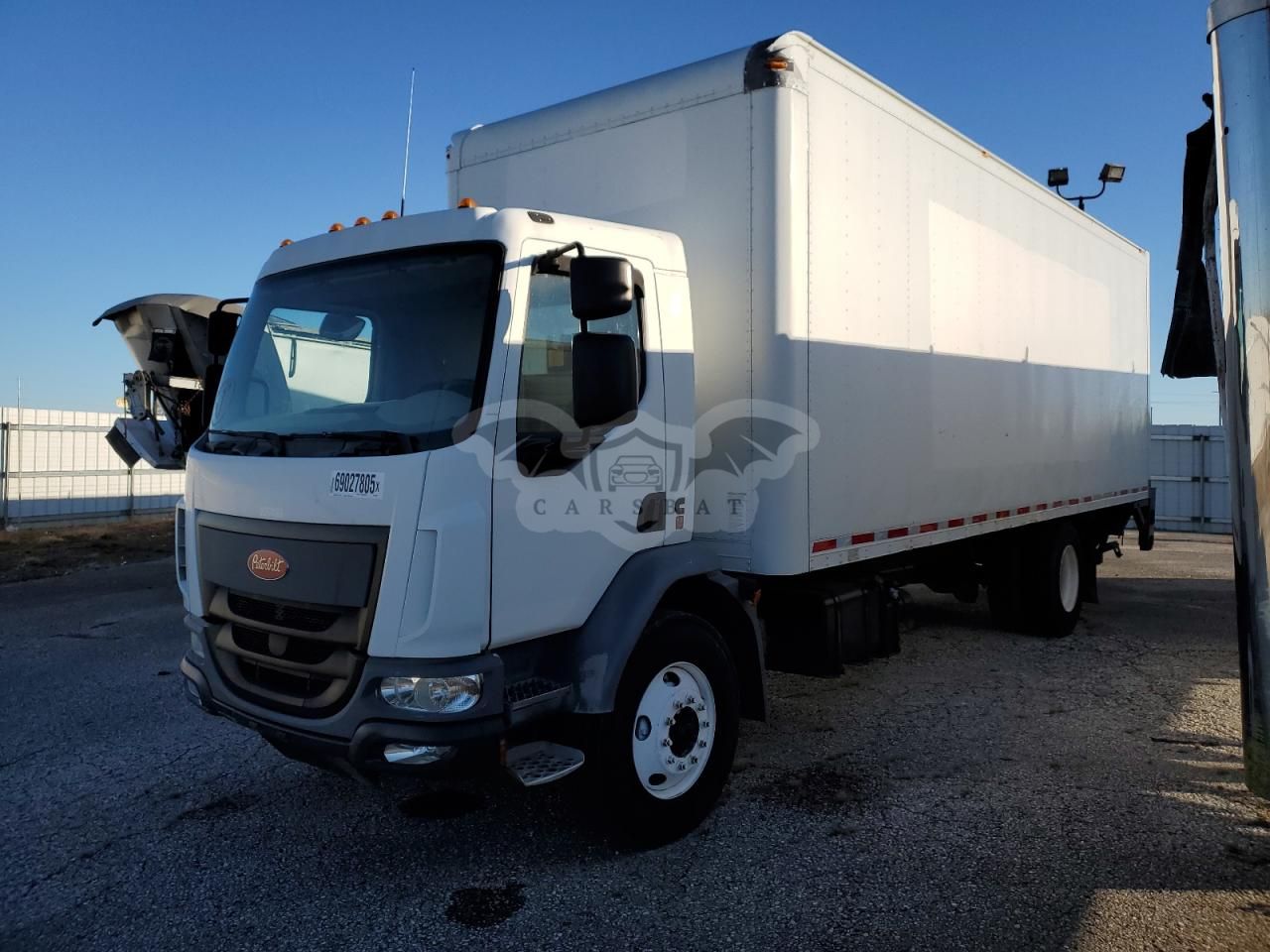 Peterbilt 220 6.7L 6 2015