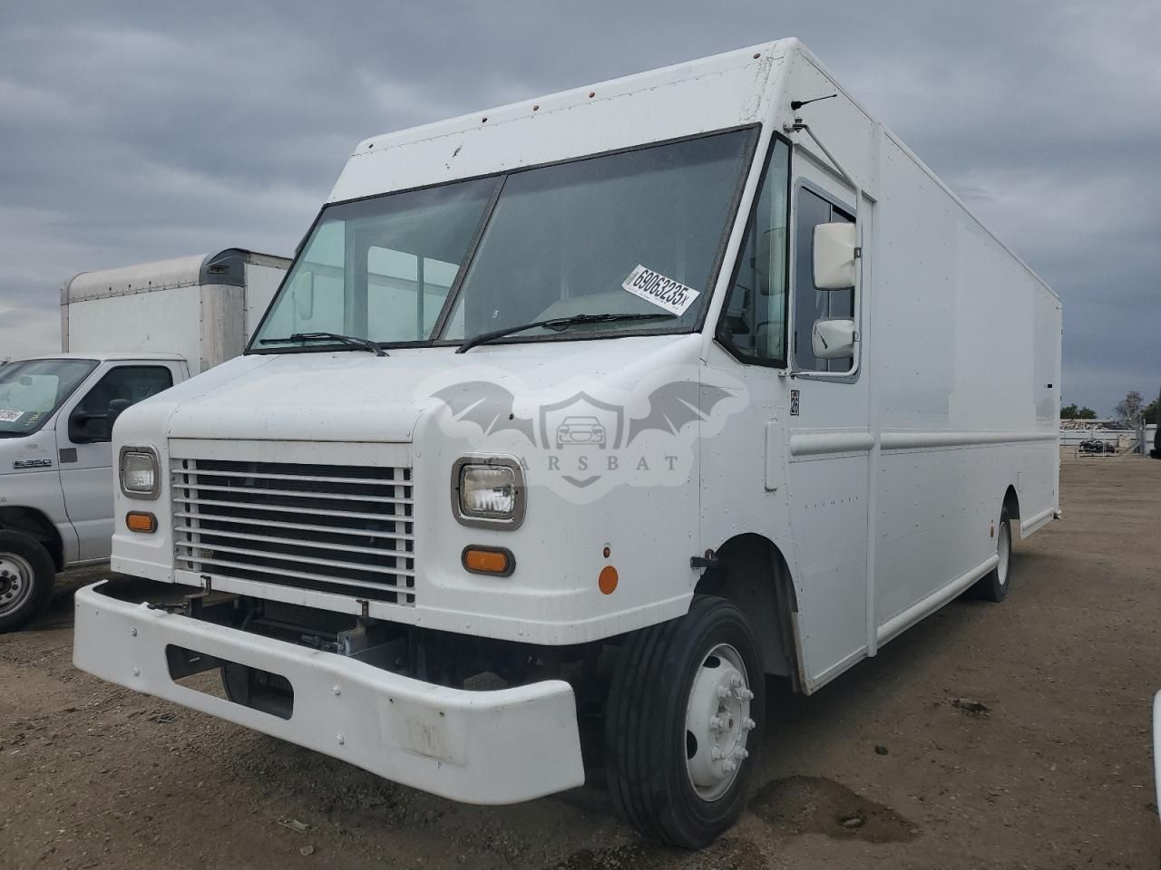 Freightliner Business Class M2 M LINE WALK-IN VAN 6.0L 8 2013
