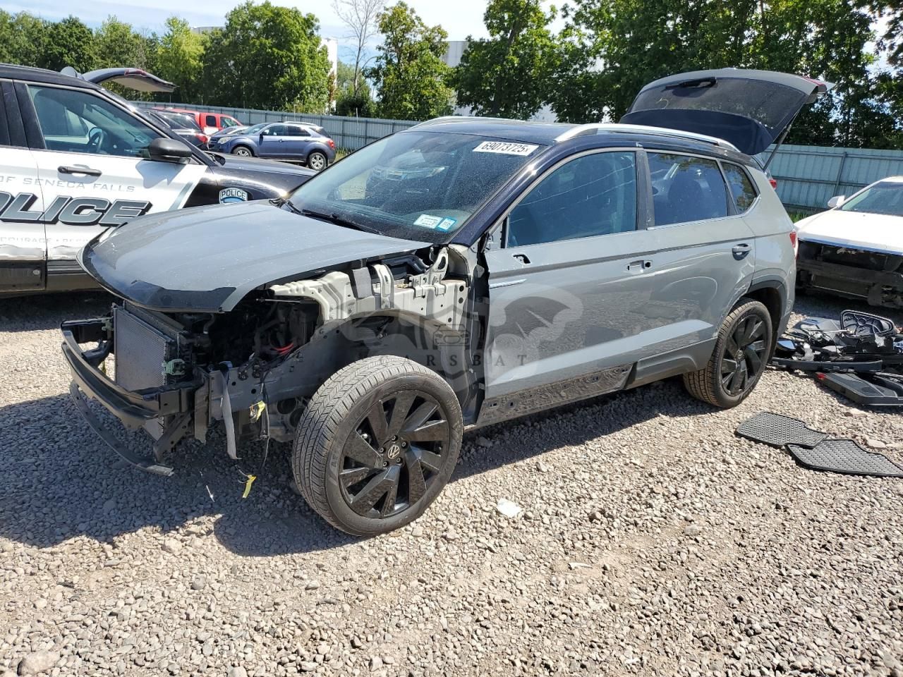 Volkswagen Taos SE 1.5L 4 2024