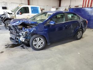 Chevrolet Aveo (Sonic) LT 1.8L 4 2013
