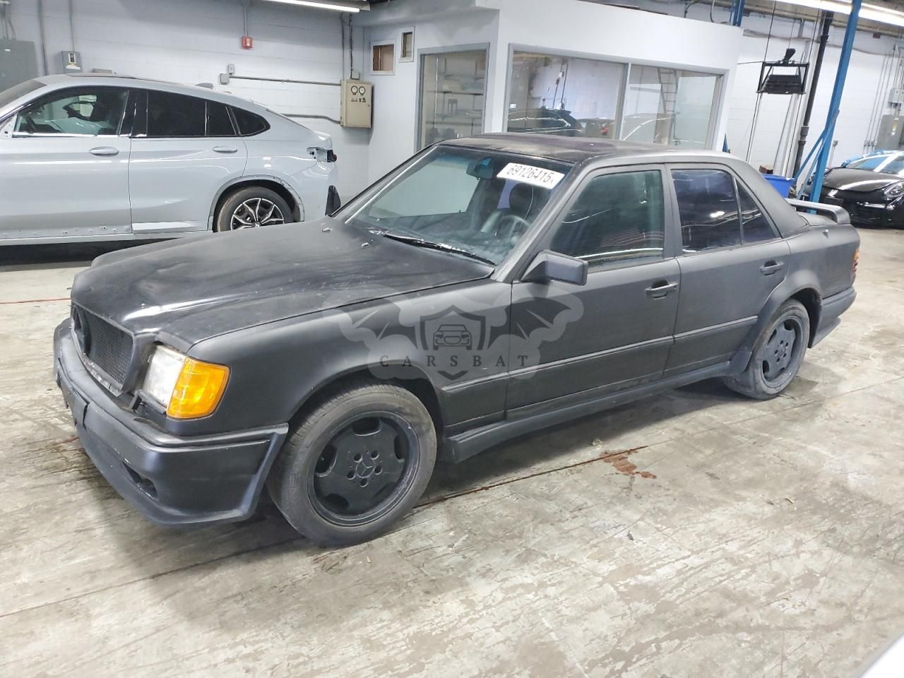 Mercedes-Benz 300 E 3.0L 6 1986