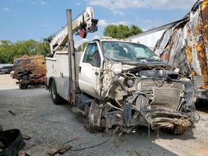 Ford F750 SUPER DUTY 6.7L 6 2013
