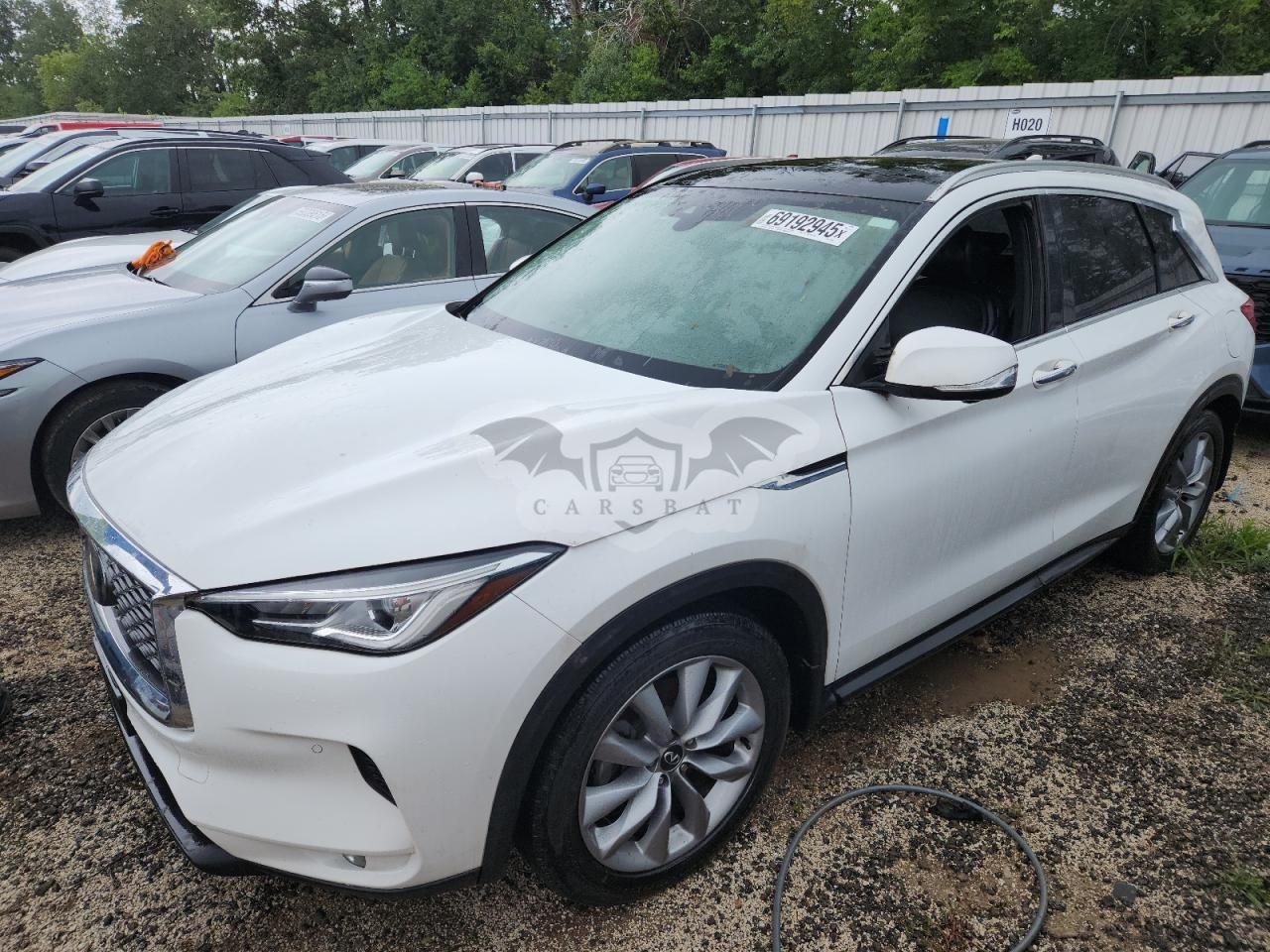 Infiniti QX50 ESSENTIAL 2.0L 4 2021