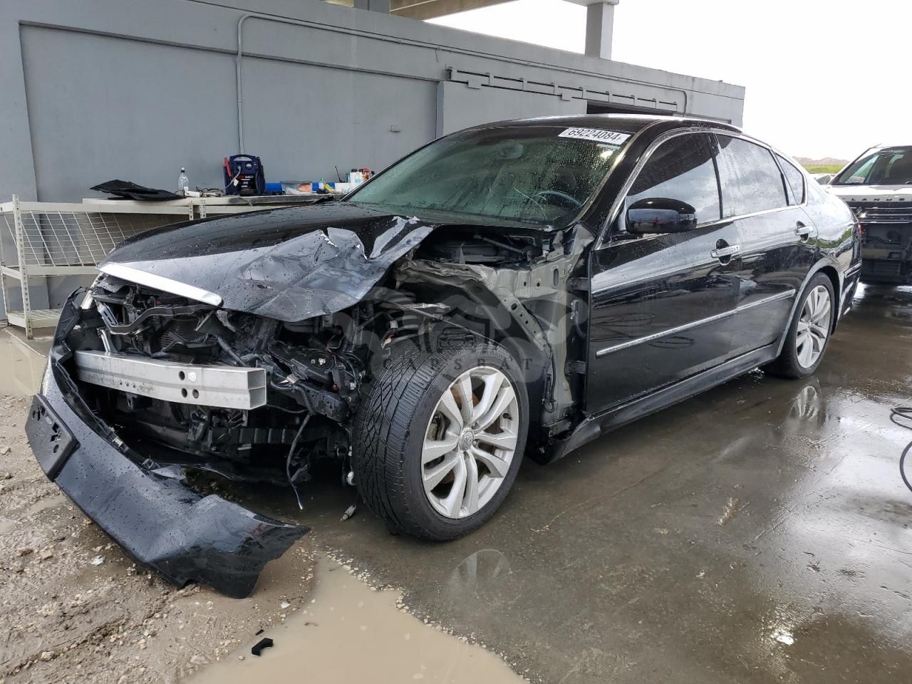 Infiniti M35 3.5L 6 2009