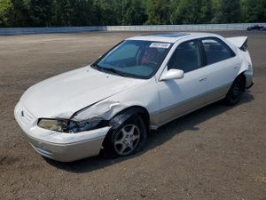 Toyota Camry LE 2.2L 4 1999