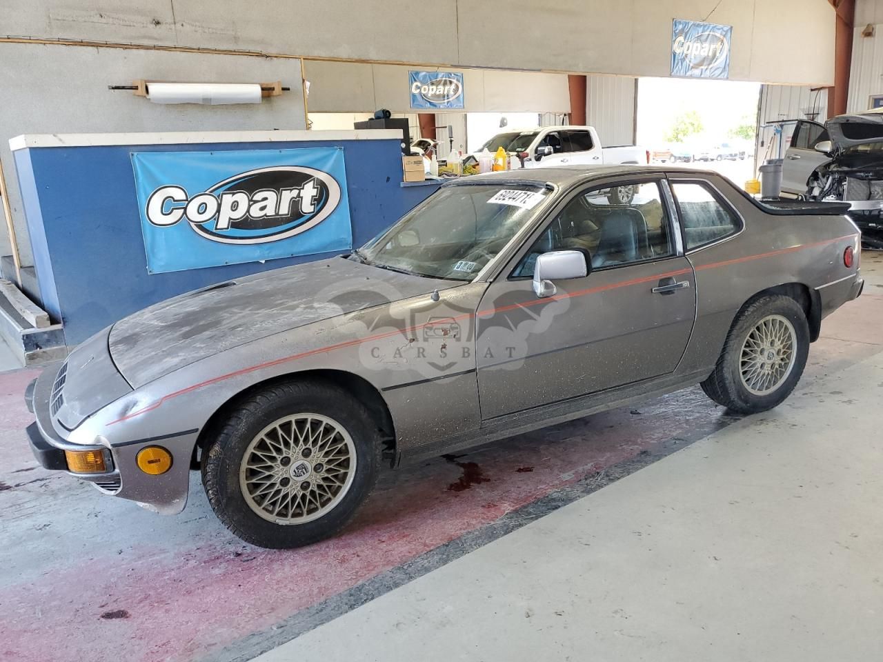 Porsche 924 2.0L 4 1981